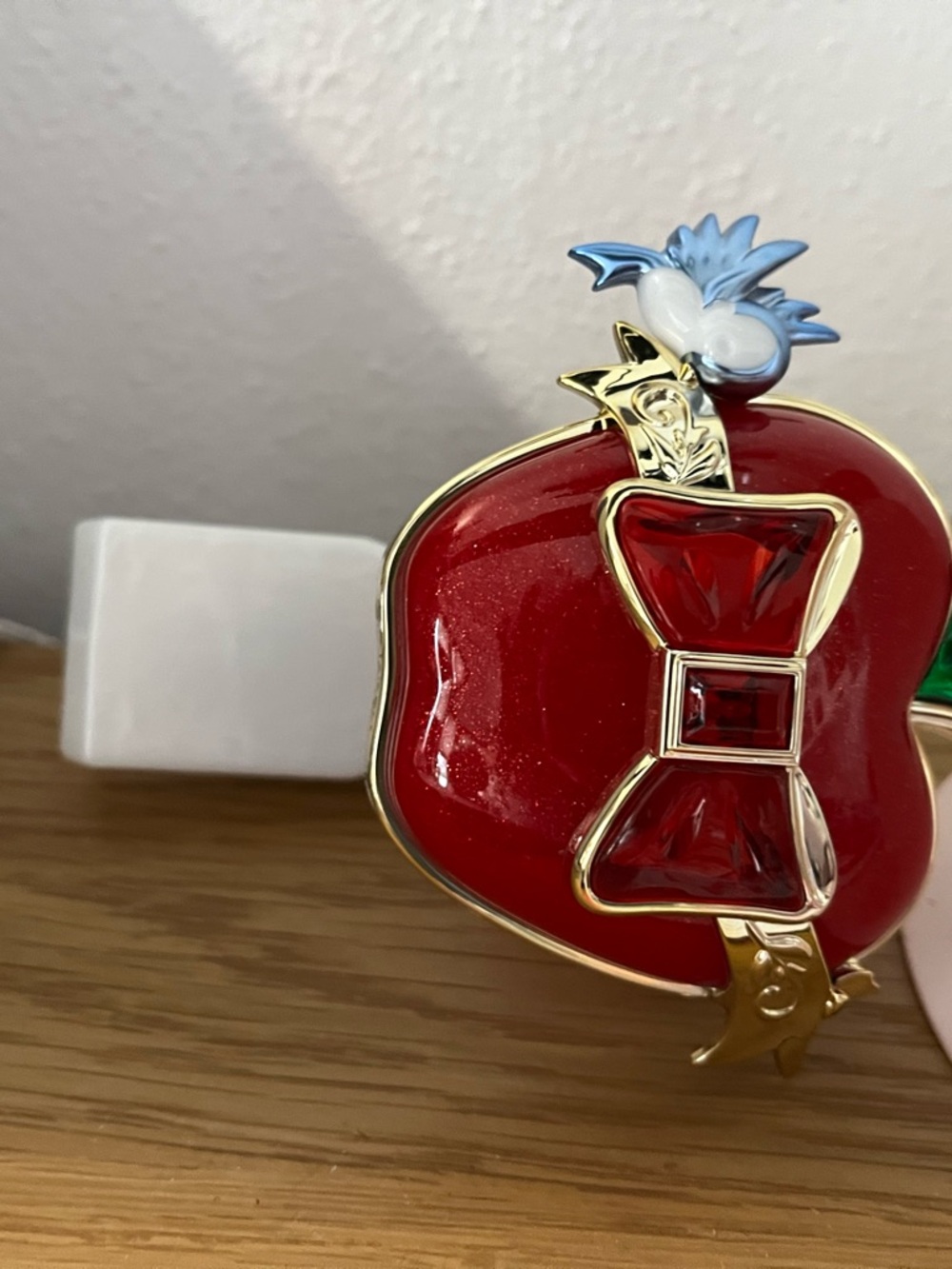 Snow White Bath and Body Works Home Scent Wallflower - MISSING 1 Bird